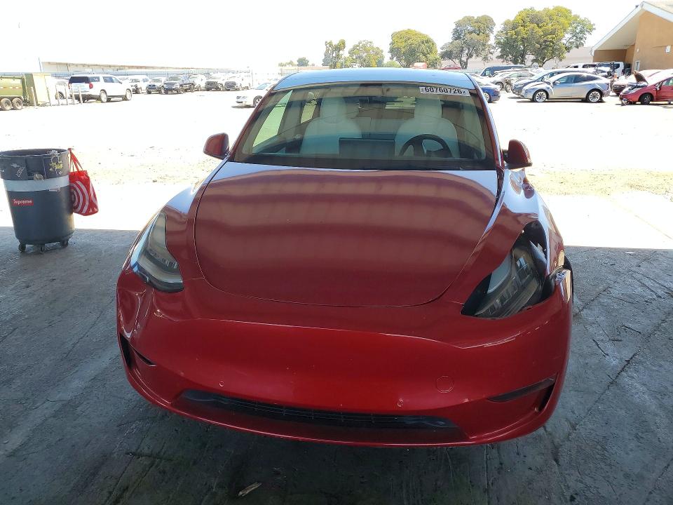 60760726 :رقم المزاد ، 5YJYGDEF7MF095893 vin ، 2021 Tesla Model Y مزاد بيع