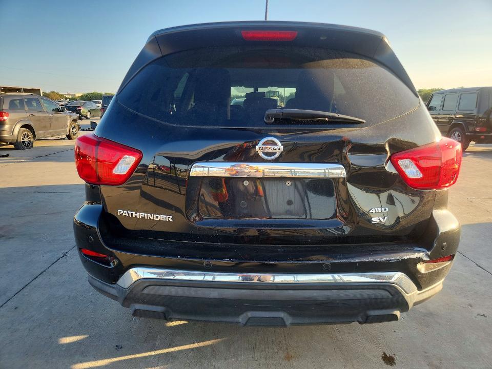 62814686 :رقم المزاد ، 5N1DR2MM0HC687762 vin ، 2017 Nissan Pathfinder مزاد بيع