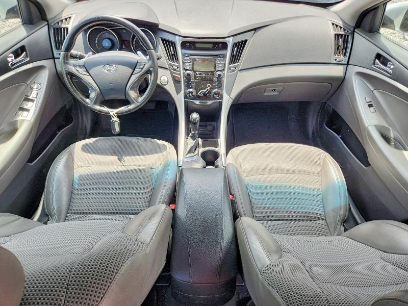 61576096 :رقم المزاد ، 5NPEC4AC8CH373615 vin ، 2012 Hyundai Sonata مزاد بيع