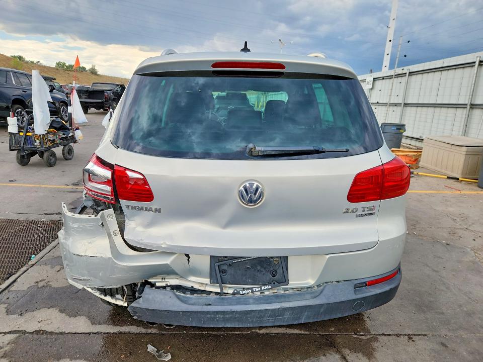 62128496 :رقم المزاد ، WVGBV7AXXDW545099 vin ، 2013 Volkswagen Tiguan مزاد بيع