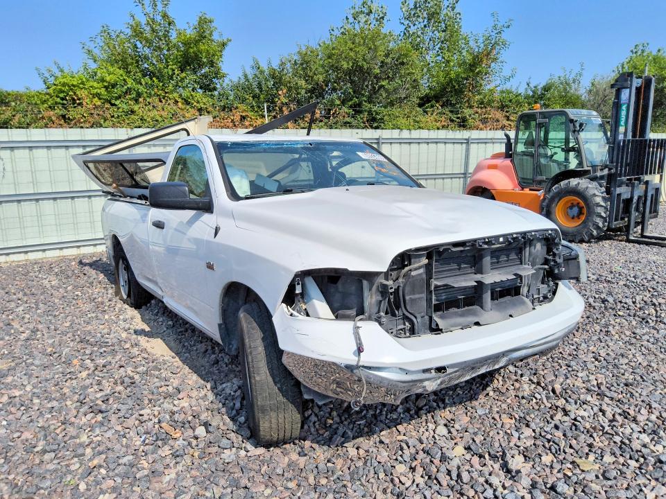 60933666 :رقم المزاد ، 3C6JR6DT7LG144069 vin ، 2020 Ram 1500 Classic مزاد بيع