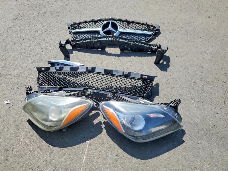 61786266 :رقم المزاد ، WDDPK4HA2DF050758 vin ، 2013 Mercedes-benz Slk مزاد بيع