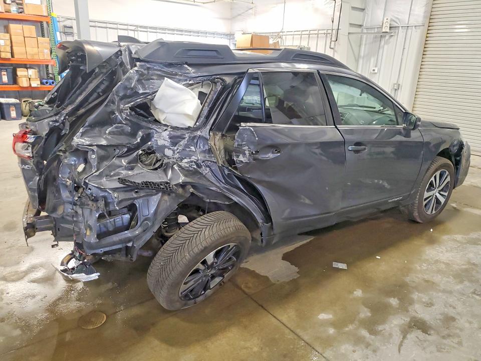 62482446 :رقم المزاد ، 4S4BSANC6K3354579 vin ، 2019 Subaru Outback مزاد بيع