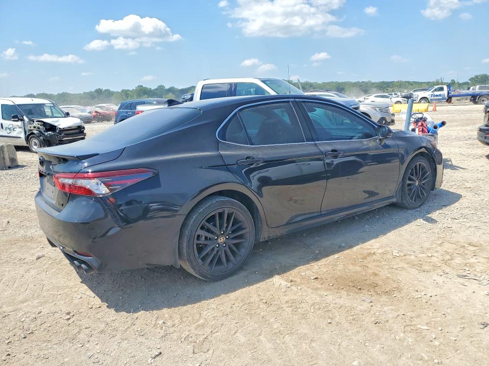Продажа на аукционе авто 2021 Toyota Camry, vin: 4T1K61AK0MU447788, номер лота: 61121666