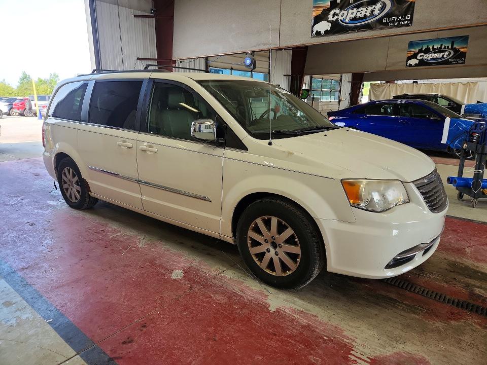 60922786 :رقم المزاد ، 2A4RR8DG1BR759679 vin ، 2011 Chrysler Town & Country مزاد بيع