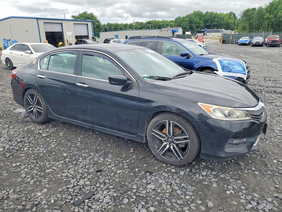 85620795 :رقم المزاد ، 1HGCR2F1XHA184241 vin ، 2017 Honda Accord مزاد بيع