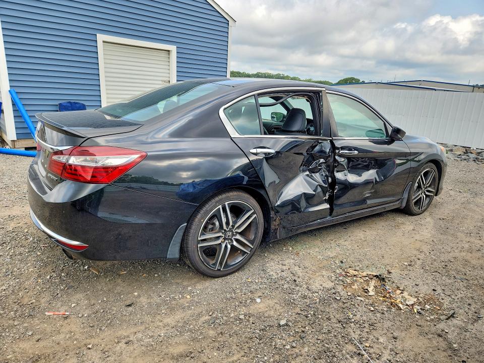 2017 Honda Accord მანქანა იყიდება აუქციონზე, vin: 1HGCR2F54HA030059, აუქციონის ნომერი: 63051216