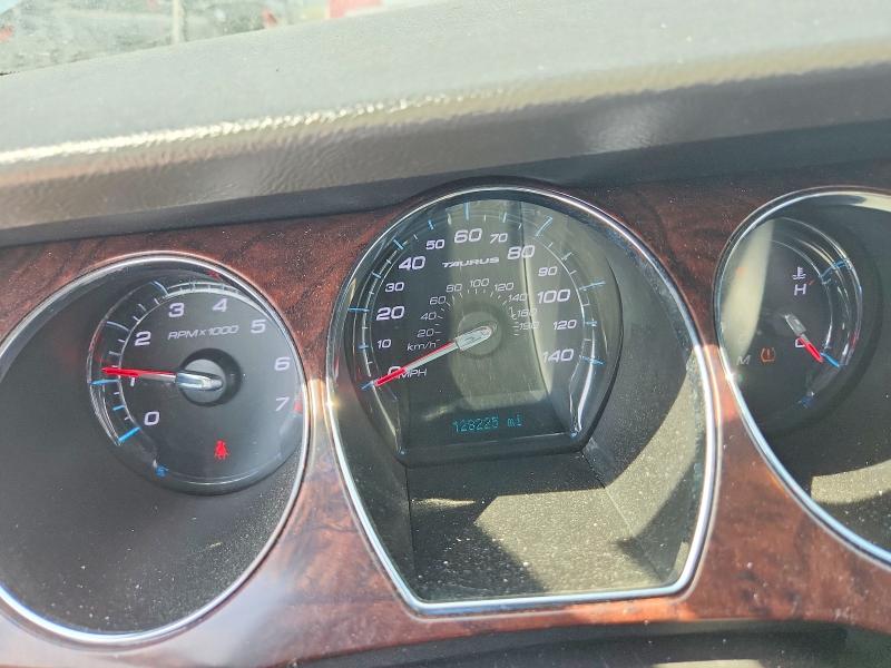 2010 Ford Taurus მანქანა იყიდება აუქციონზე, vin: 1FAHP2HW7AG150768, აუქციონის ნომერი: 60925476