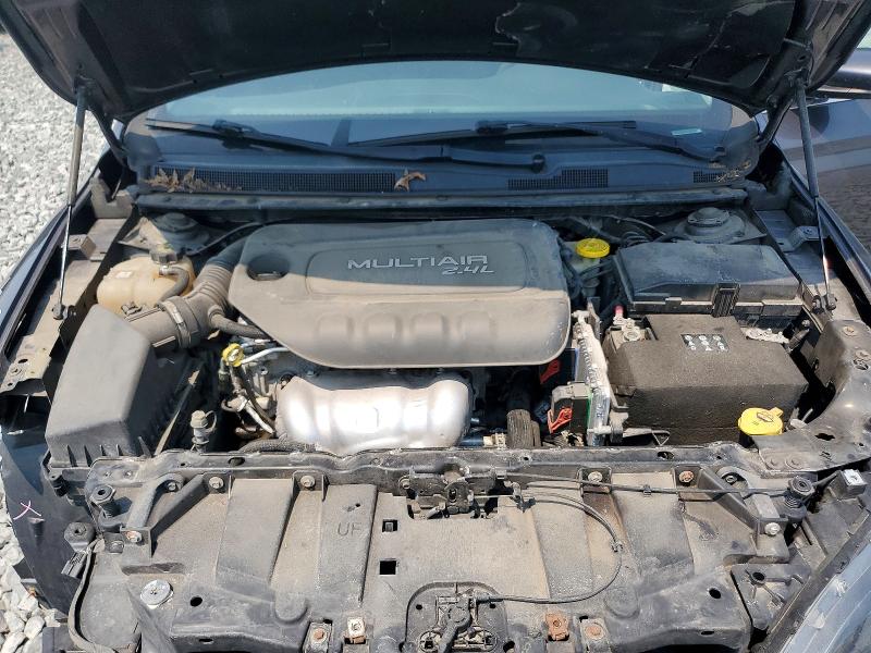60933576 :رقم المزاد ، 1C3CCCAB0FN627657 vin ، 2015 Chrysler 200 مزاد بيع