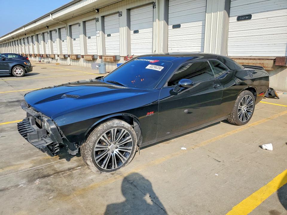 60296356 :رقم المزاد ، 2C3CDZBT6JH310023 vin ، 2018 Dodge Challenger مزاد بيع