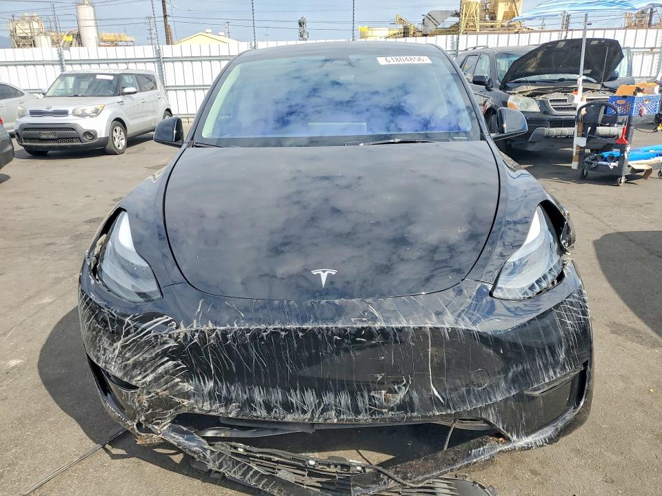61804856 :رقم المزاد ، 7SAYGDEE3RF060964 vin ، 2024 Tesla Model Y مزاد بيع