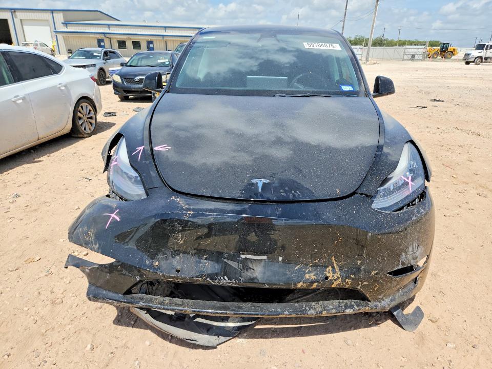 59704076 :رقم المزاد ، 5YJYGDED1MF103789 vin ، 2021 Tesla Model Y مزاد بيع