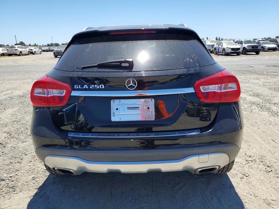 61445886 :رقم المزاد ، WDCTG4EB3JJ466151 vin ، 2018 Mercedes-benz Gla 250 مزاد بيع