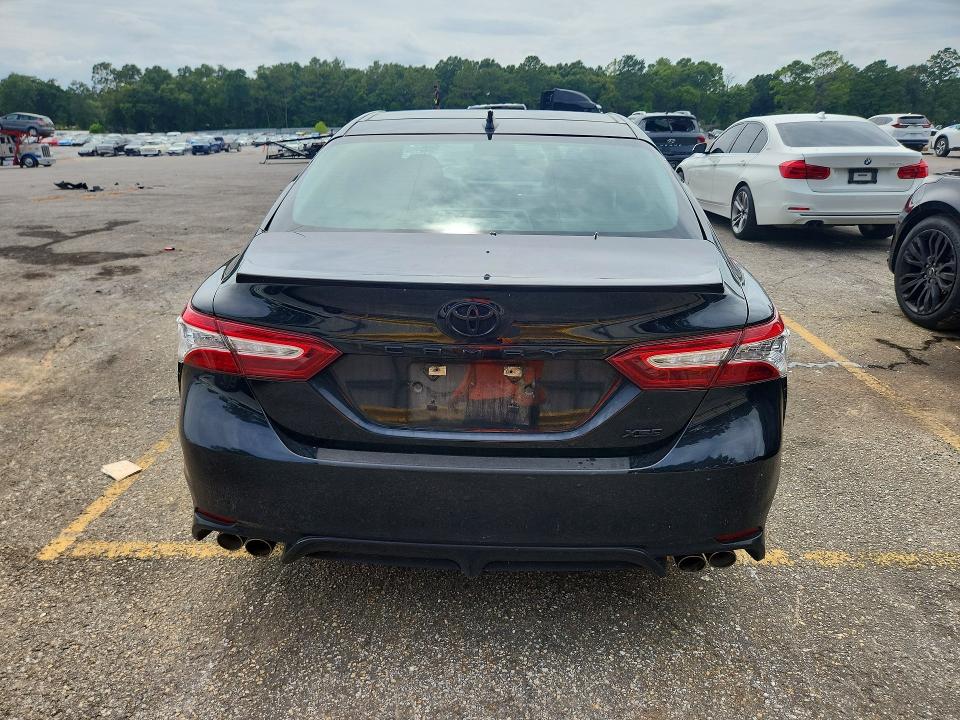 61116176 :رقم المزاد ، 4T1K61AK8LU995262 vin ، 2020 Toyota Camry مزاد بيع