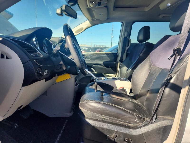 2011 Chrysler Town & Country მანქანა იყიდება აუქციონზე, vin: 2A4RR6DG7BR797907, აუქციონის ნომერი: 59721356