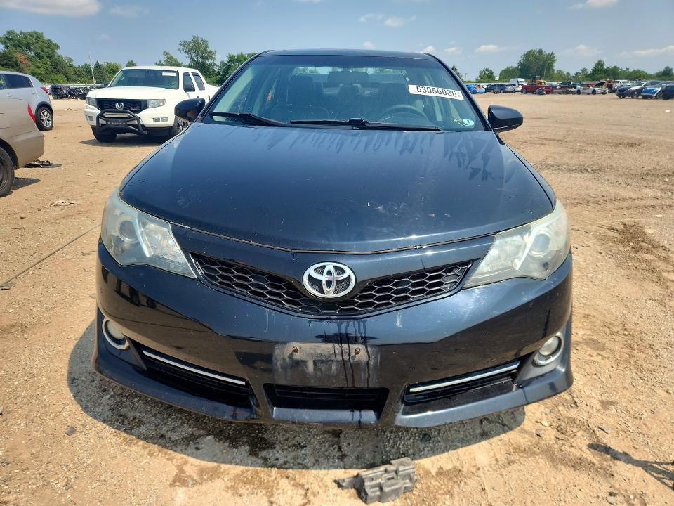 2014 Toyota Camry მანქანა იყიდება აუქციონზე, vin: 4T1BF1FK3EU813804, აუქციონის ნომერი: 63056036