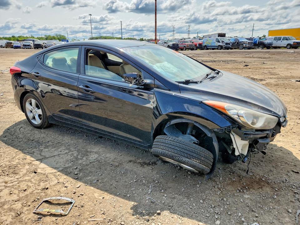 Продажа на аукционе авто 2013 Hyundai Elantra, vin: KMHDH4AE5DU561767, номер лота: 62140926