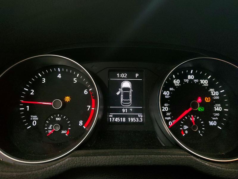 60033576 :رقم المزاد ، 1VWBT7A38GC054234 vin ، 2016 Volkswagen Passat مزاد بيع