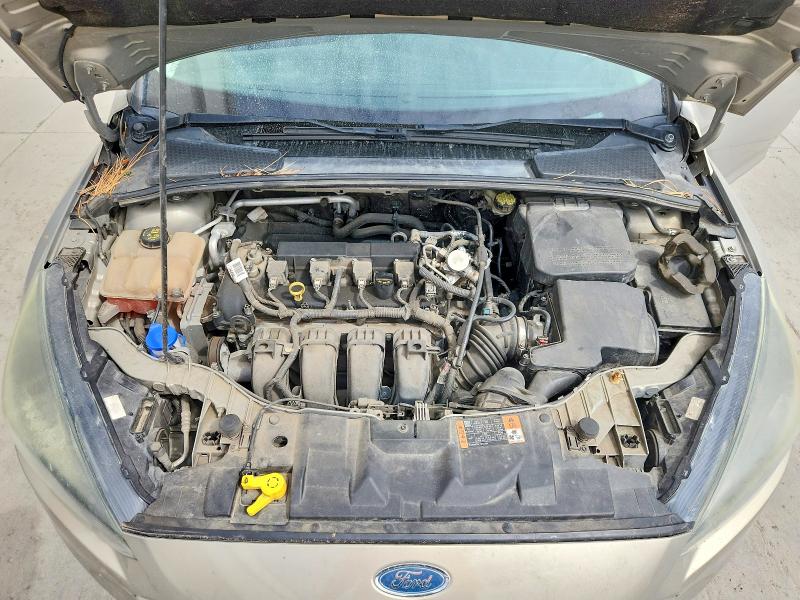 61066746 :رقم المزاد ، 1FADP3K21FL283129 vin ، 2015 Ford Focus مزاد بيع