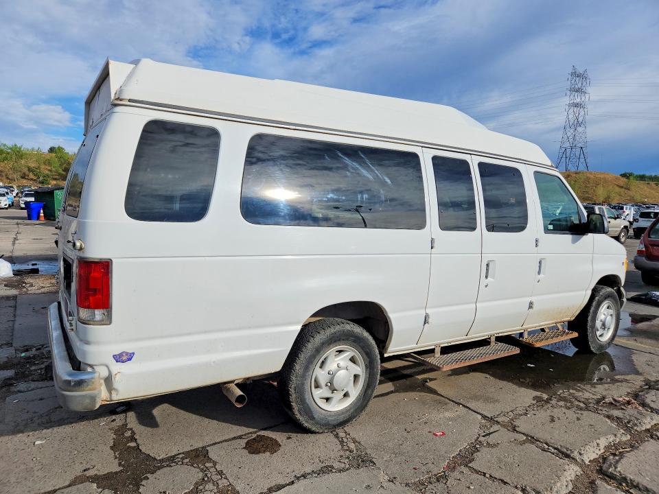 61370296 :رقم المزاد ، 1FBSS31L9XHB43252 vin ، 1999 Ford Econoline مزاد بيع