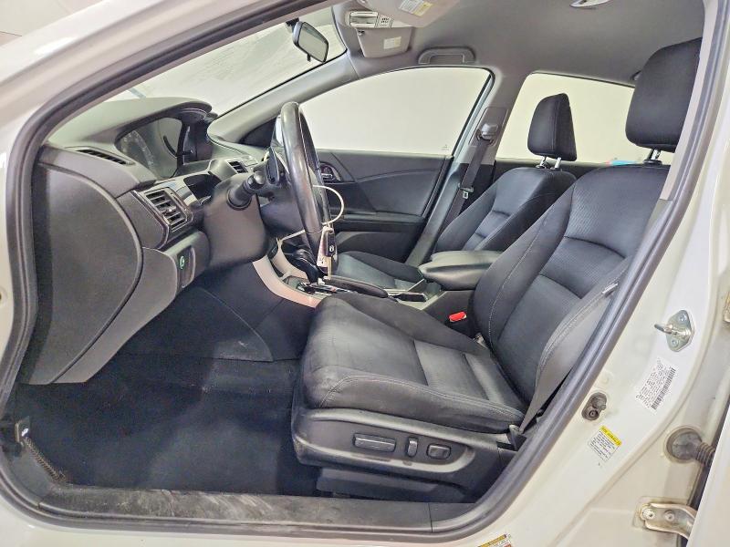 62018896 :رقم المزاد ، 1HGCR2F50FA200527 vin ، 2015 Honda Accord مزاد بيع