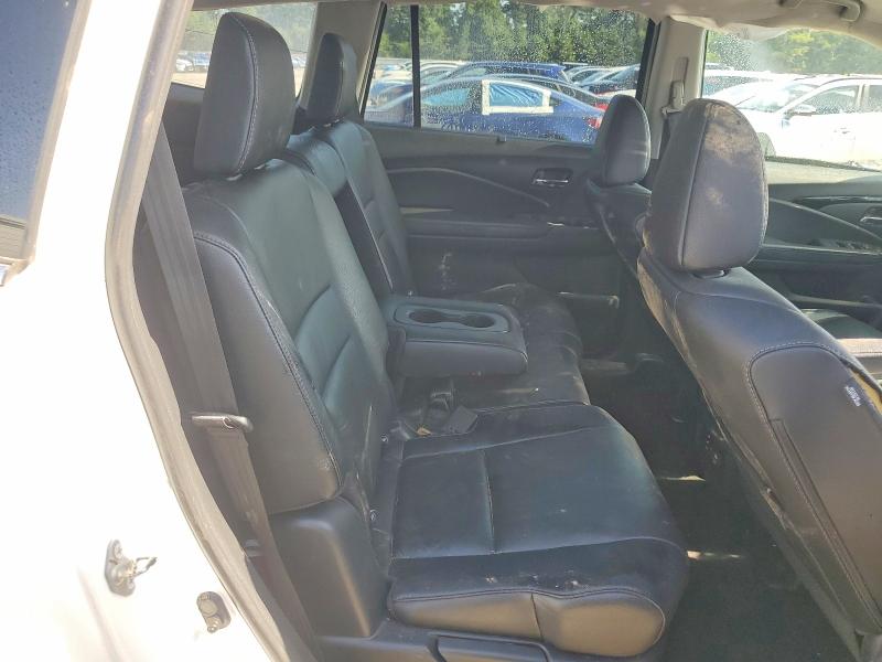 Продаж на аукціоні авто 2018 Honda Pilot, vin: 5FNYF5H92JB003003, номер лоту: 60498706