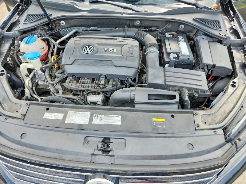 61906726 :رقم المزاد ، 1VWBT7A36HC026563 vin ، 2017 Volkswagen Passat مزاد بيع