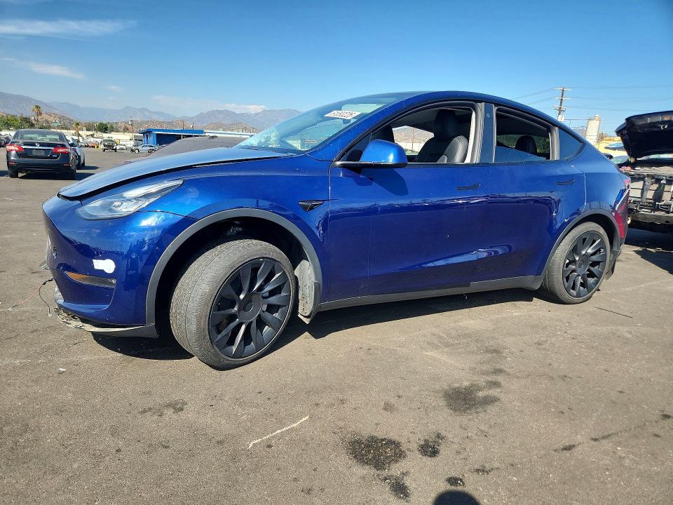 61093226 :رقم المزاد ، 7SAYGDEE1PA124414 vin ، 2023 Tesla Model Y مزاد بيع