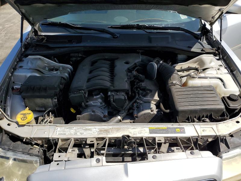 61601386 :رقم المزاد ، 2C3JA53G15H645657 vin ، 2005 Chrysler 300 مزاد بيع