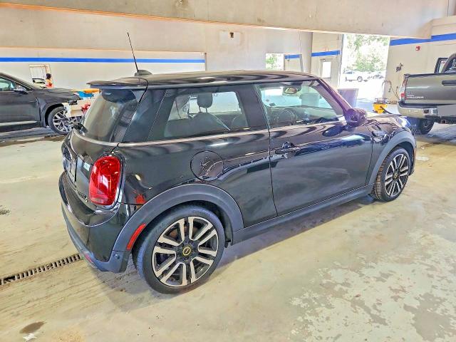 Продажа на аукционе авто 2022 Mini Cooper, vin: WMW13DJ04N2R01057, номер лота: 58961546