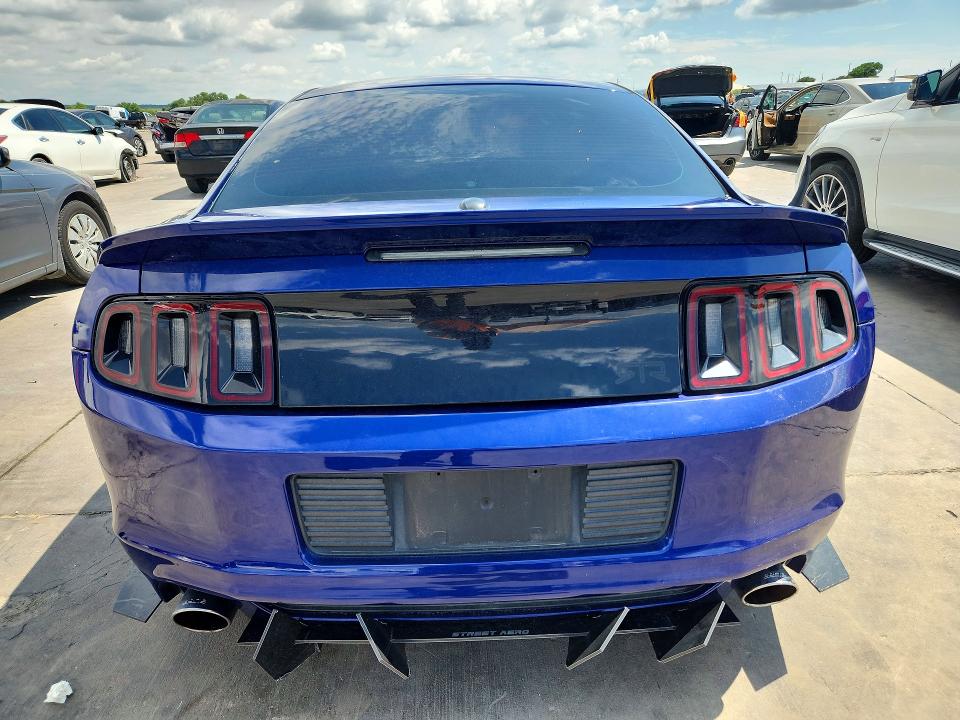60859926 :رقم المزاد ، 1ZVBP8AM0D5251191 vin ، 2013 Ford Mustang مزاد بيع