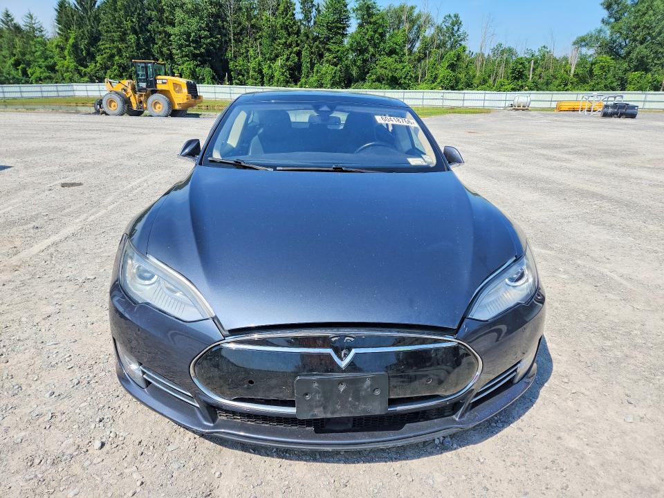Продаж на аукціоні авто 2015 Tesla Model S, vin: 5YJSA1H24FFP70679, номер лоту: 60418766