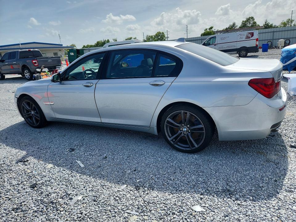 Продаж на аукціоні авто 2015 Bmw 750, vin: WBAYE8C59FD781884, номер лоту: 61346426