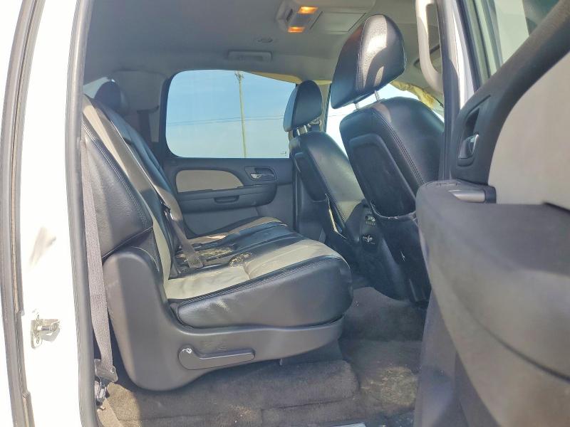Продажа на аукционе авто 2007 Chevrolet Suburban, vin: 3GNFK16317G274414, номер лота: 61921086