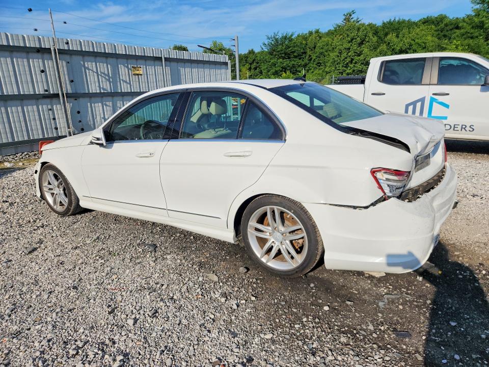 2013 Mercedes-benz C250 მანქანა იყიდება აუქციონზე, vin: WDDGF4HB9DA773050, აუქციონის ნომერი: 85629905