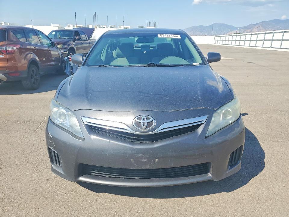 63437146 :رقم المزاد ، 4T1BB3EK6BU140480 vin ، 2011 Toyota Camry مزاد بيع