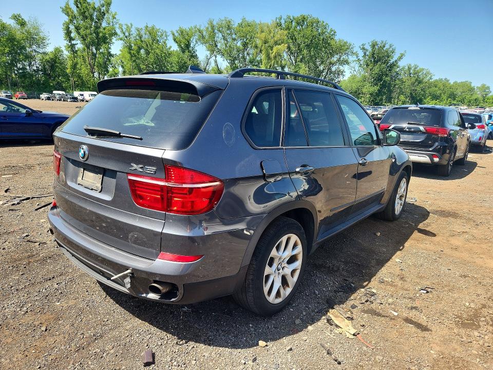85635935 :رقم المزاد ، 5UXZV4C59CL764003 vin ، 2012 Bmw X5 مزاد بيع
