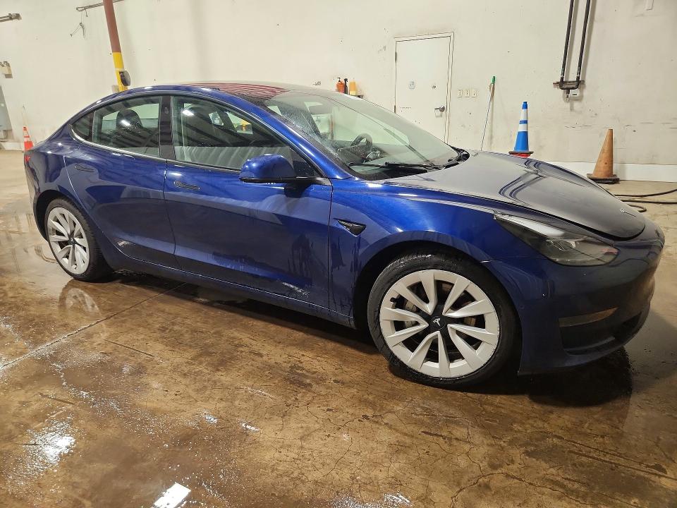 60585346 :رقم المزاد ، 5YJ3E1EA4NF368938 vin ، 2022 Tesla Model 3 مزاد بيع