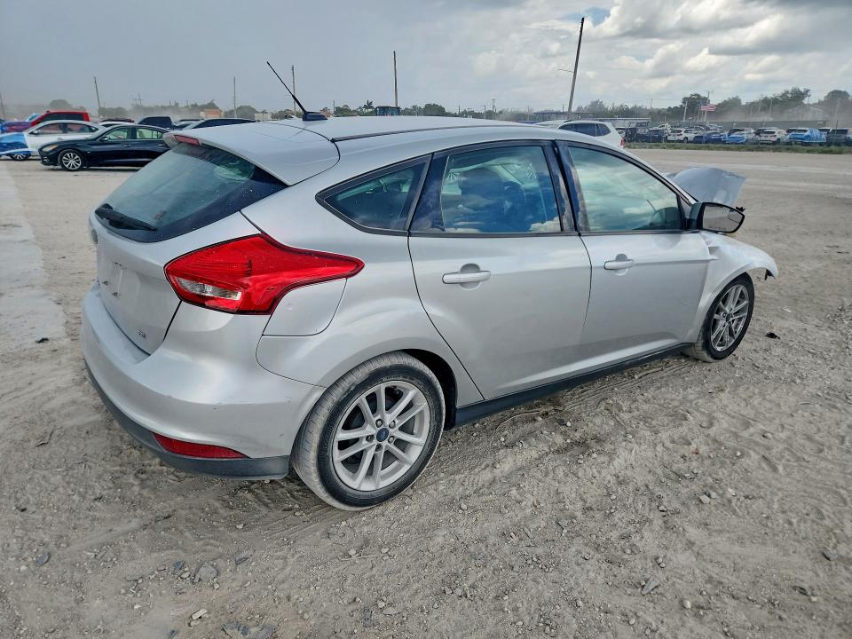 63286756 :رقم المزاد ، 1FADP3K2XJL238974 vin ، 2018 Ford Focus مزاد بيع