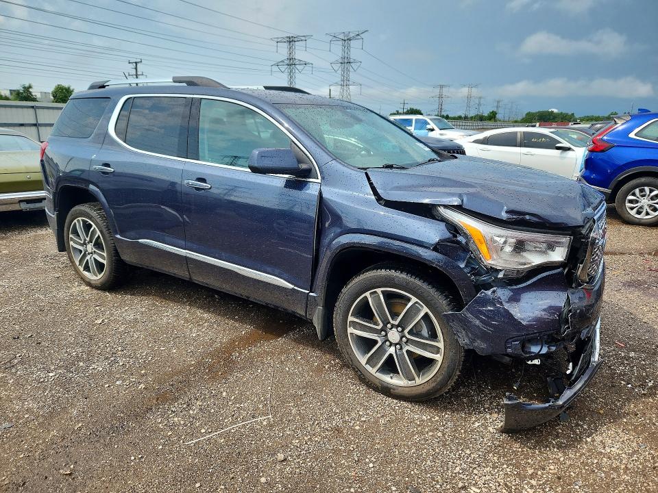 62328706 :رقم المزاد ، 1GKKNXLS1JZ156551 vin ، 2018 Gmc Acadia مزاد بيع