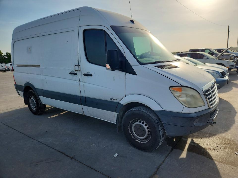 Aukcja sprzedaży 2011 Freightliner Sprinter, vin: WDYPE7CC2B5517518, numer aukcji: 63024456