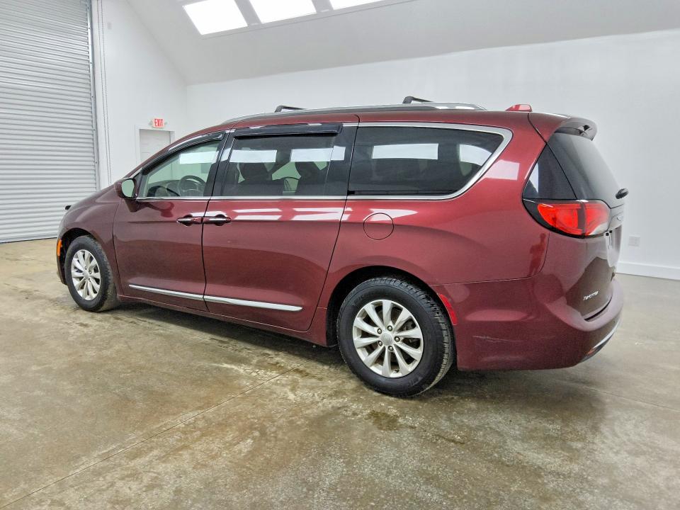 2018 Chrysler Pacifica მანქანა იყიდება აუქციონზე, vin: 2C4RC1BG5JR277376, აუქციონის ნომერი: 62942836
