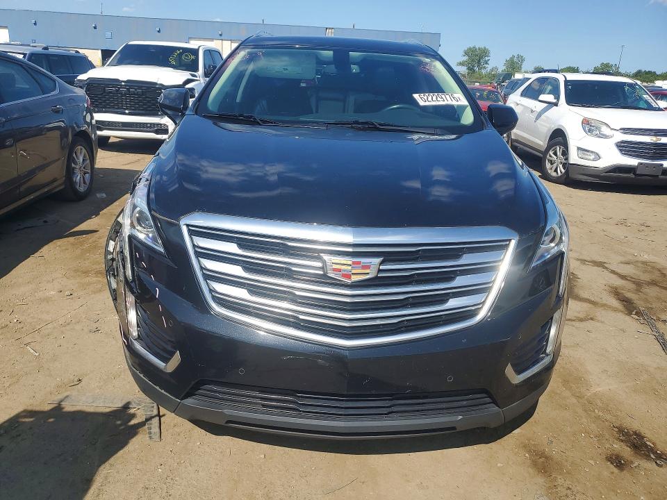 62229776 :رقم المزاد ، 1GYKNDRSXHZ270599 vin ، 2017 Cadillac Xt5 مزاد بيع