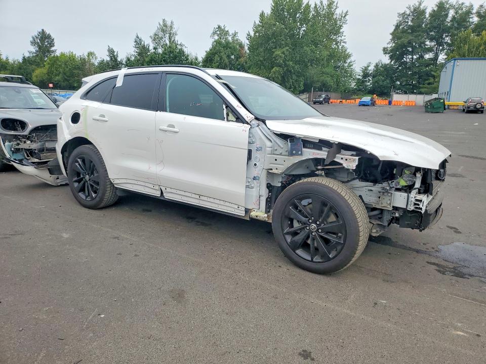 2025 Jaguar F-pace მანქანა იყიდება აუქციონზე, vin: SADCT2EX2SA747557, აუქციონის ნომერი: 61974926