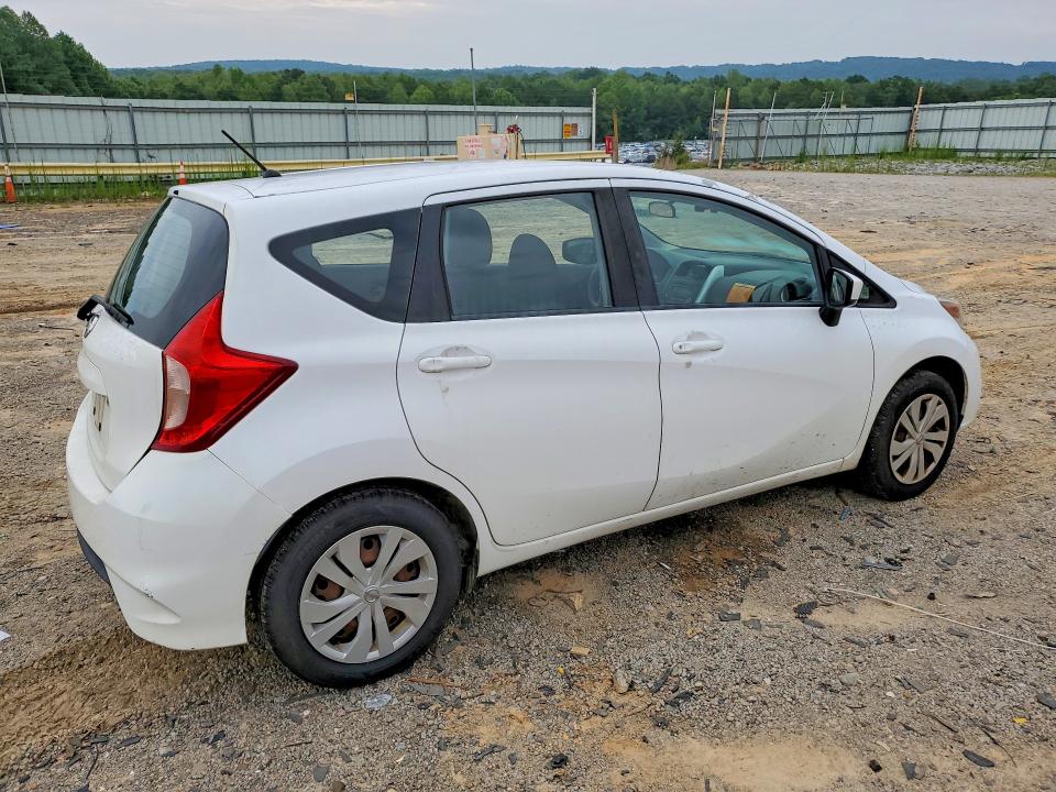 62844626 :رقم المزاد ، 3N1CE2CP9JL351922 vin ، 2018 Nissan Versa Note مزاد بيع