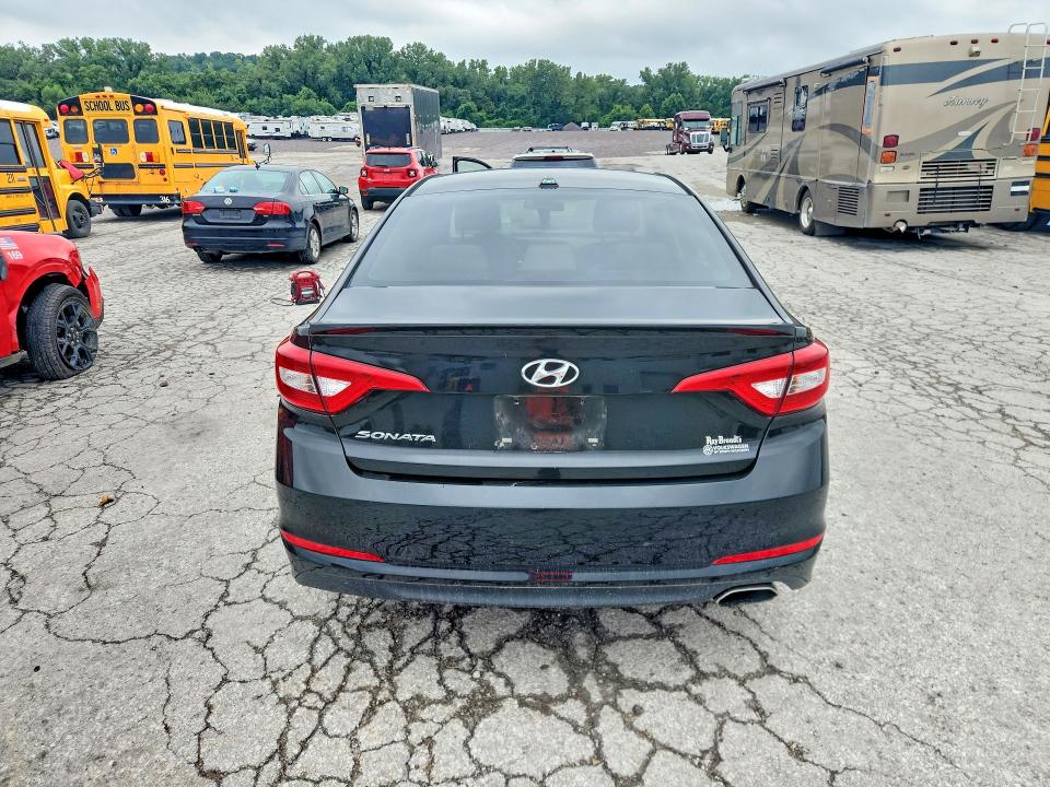 62474146 :رقم المزاد ، 5NPE24AF0FH068529 vin ، 2015 Hyundai Sonata مزاد بيع