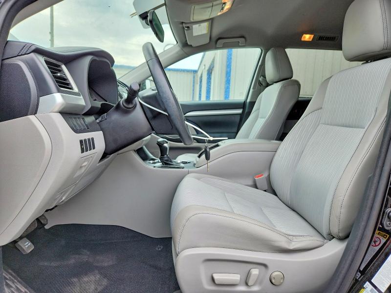 62262146 :رقم المزاد ، 5TDZKRFHXFS085356 vin ، 2015 Toyota Highlander مزاد بيع
