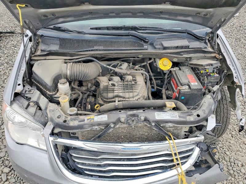 60754646 :رقم المزاد ، 2C4RC1CGXFR627168 vin ، 2015 Chrysler Town & Country مزاد بيع