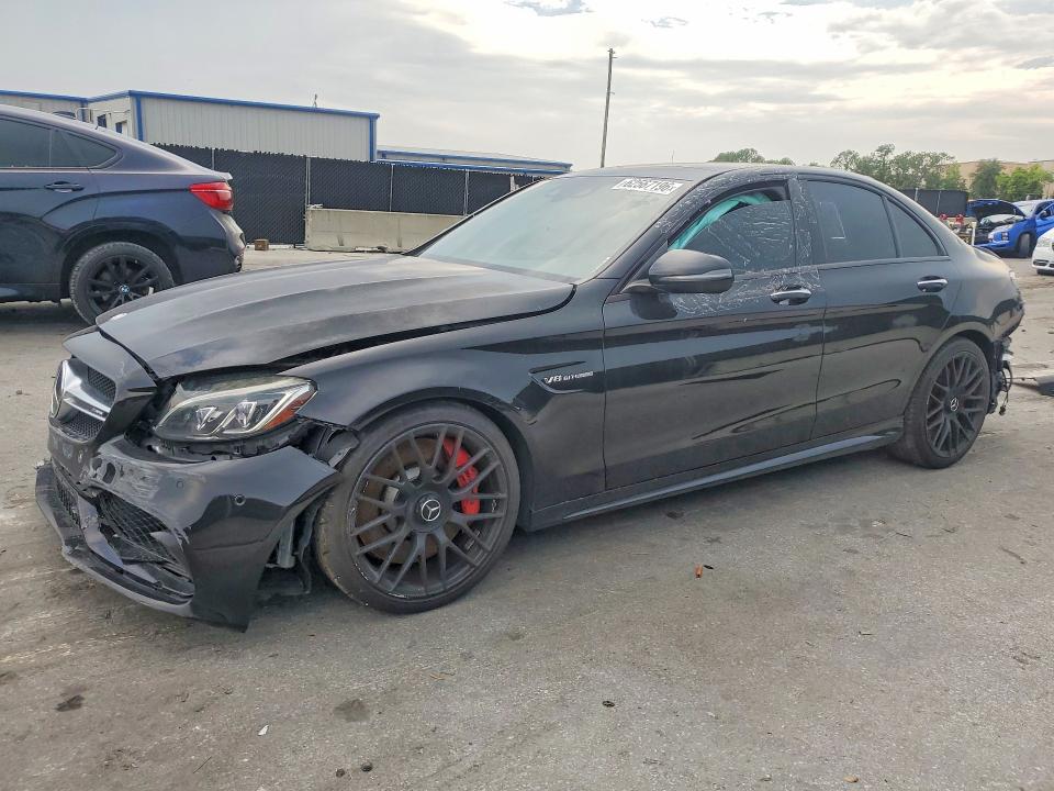 62567196 :رقم المزاد ، 55SWF8HB1GU102365 vin ، 2016 Mercedes-benz C مزاد بيع