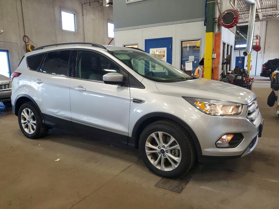 59399666 :رقم المزاد ، 1FMCU9GD7JUB62213 vin ، 2018 Ford Escape مزاد بيع
